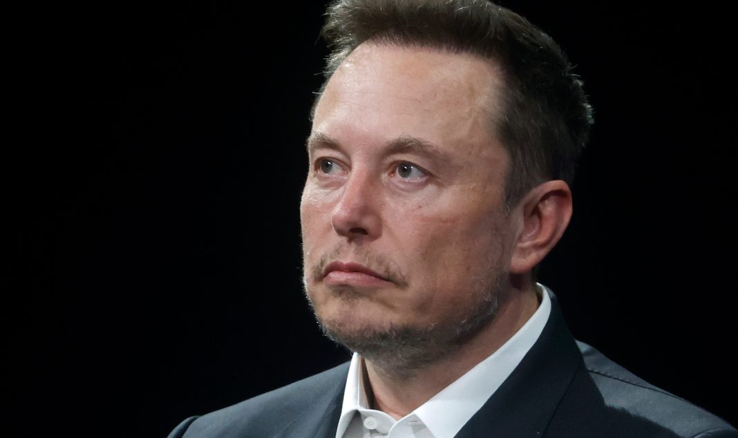elon-musk-sues-law-firm-that-led-fight-to-make-him-complete-twitter-takeover—and-charged-$90-million