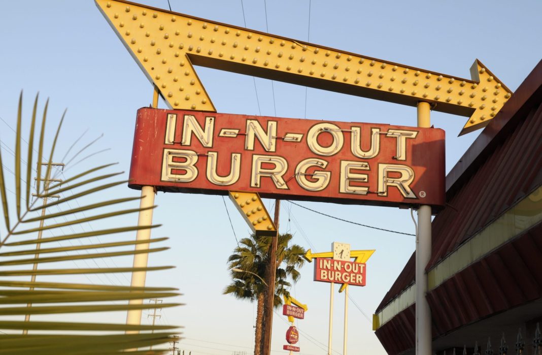 in-n-out-burger-to-workers:-you-can-only-wear-a-mask-if-you-have-a-doctor’s-note